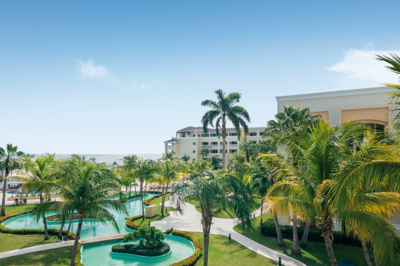 Iberostar Waves Rose Hall Beach