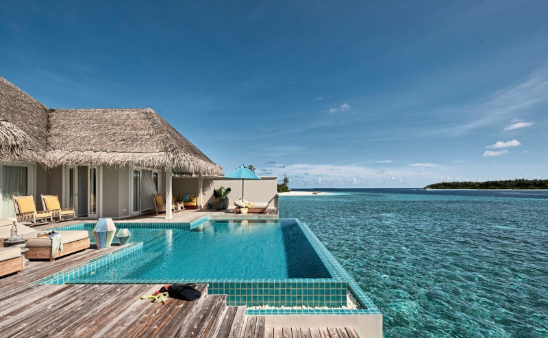 Wohnbeispiel Water Villa with Pool