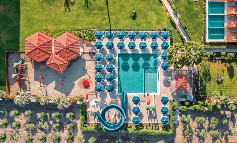 Mitsis Ramira ●●●●●