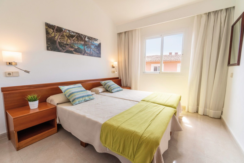 Ciudad Laurel ●●●○