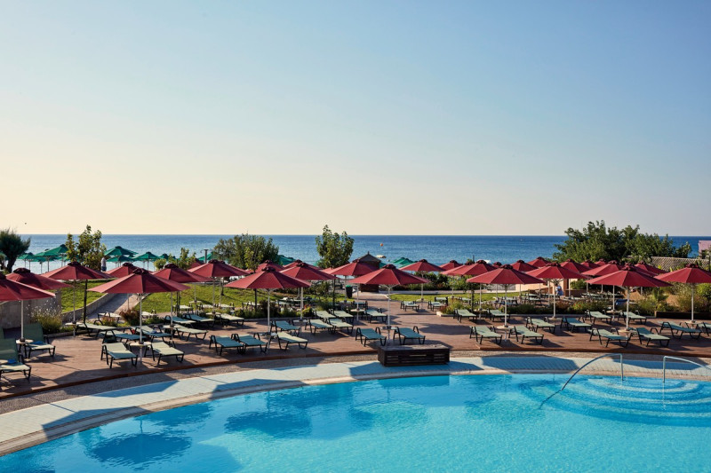 Esperos Palace ●●●●○