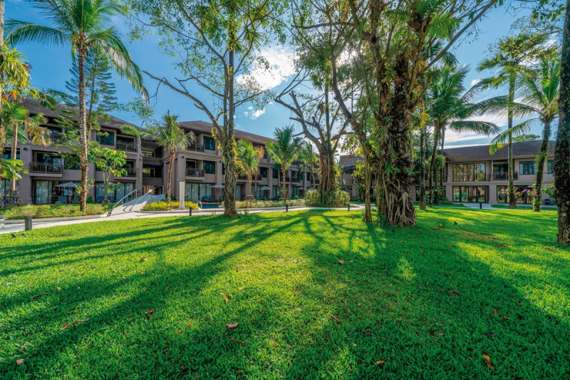 La Flora Khao Lak ●●●●○