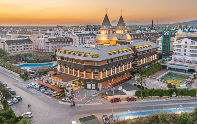 Orange Palace Hotel ●●●●○