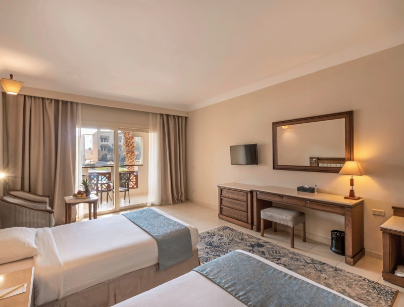 Wohnbeispiel Doppelzimmer Premium Poolblick