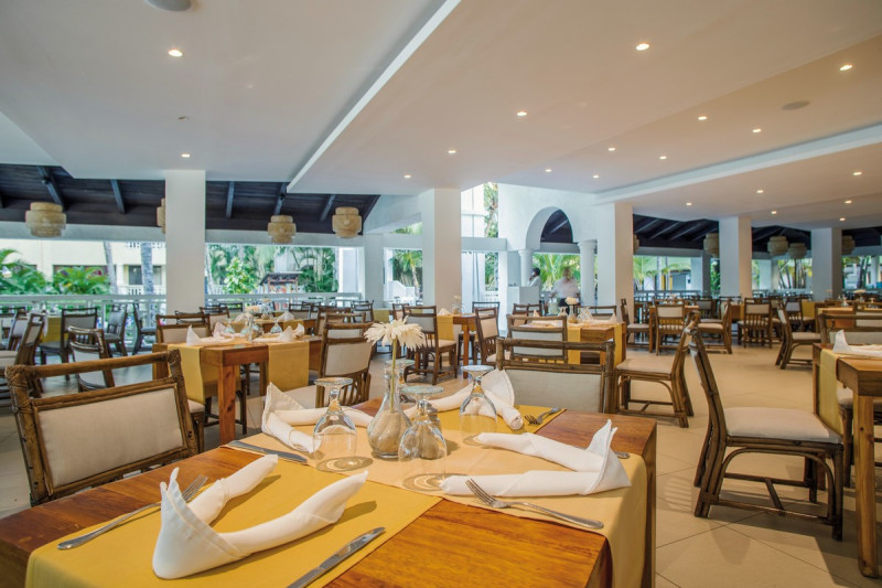 Coral Costa Caribe Beach Resort ●●●○
