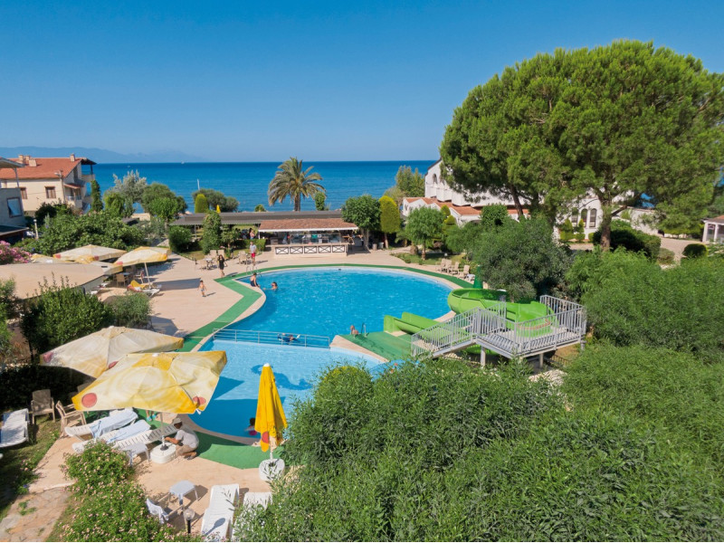 Dogan Paradise Beach Hotel