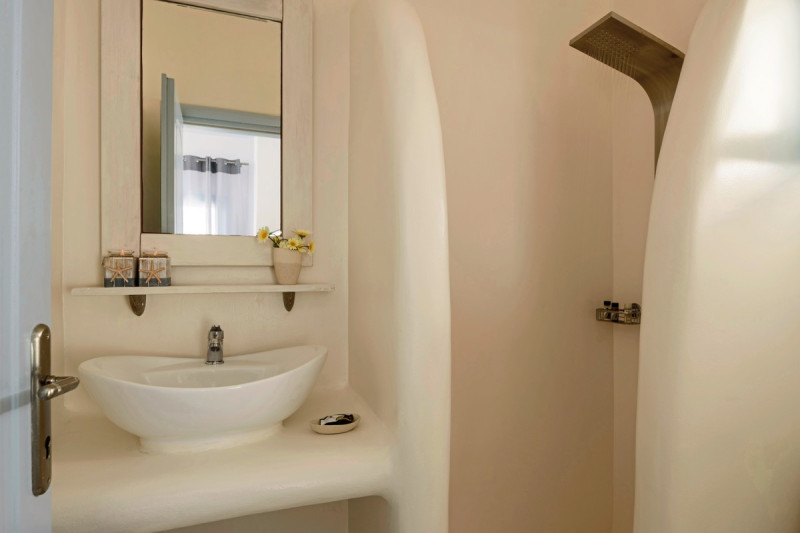 Badbeispiel Suite Premium mit Au&szlig;enjacuzzi und Calderablick