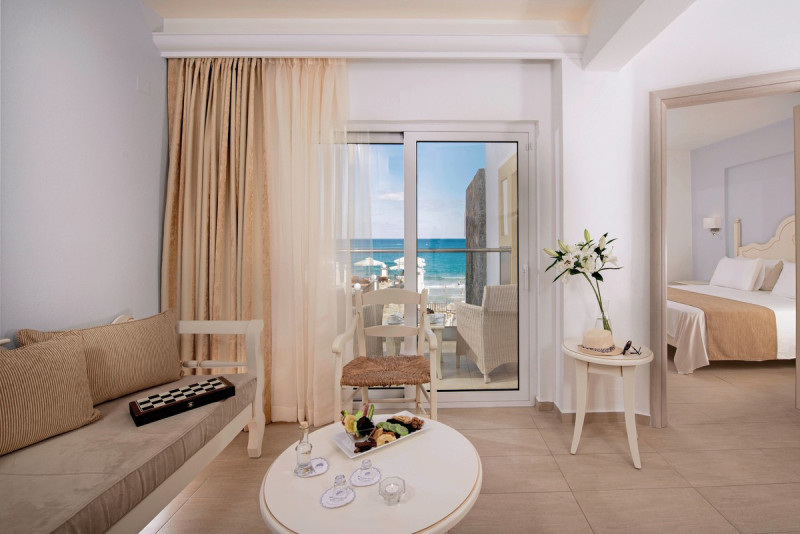 Alexander Beach Hotel & Village Resort