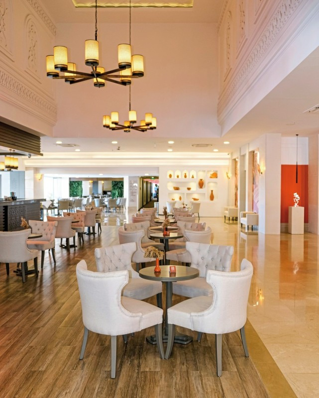 Side Aluna Hotel ●●●●○
