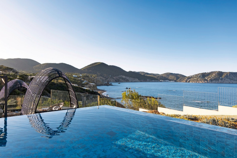 Sentido Cala Verde ●●●●