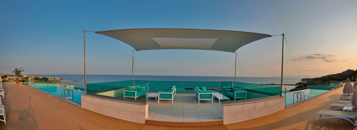 White Lagoon ●●●●