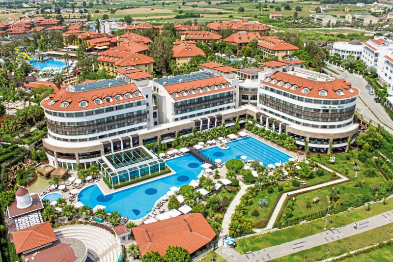 Alba Royal Hotel ●●●●●