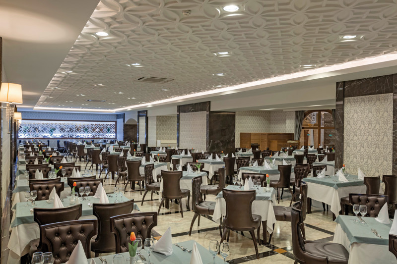 Royal Holiday Palace