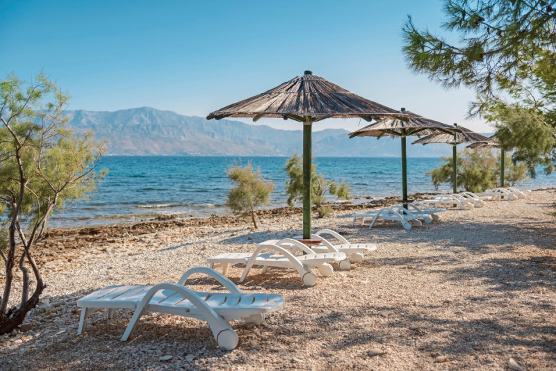 Waterman Beach Village Camp & Glamping