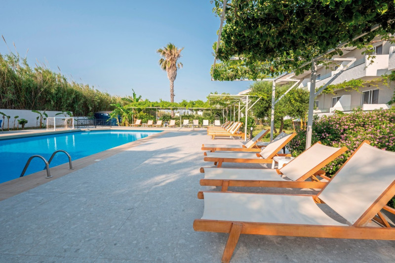 Costa Angela ●●●