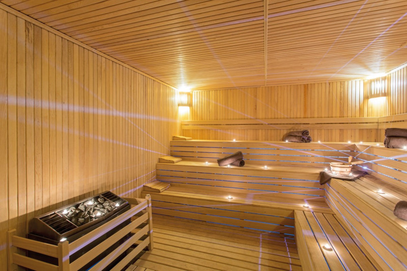 Sherwood Exclusive Lara