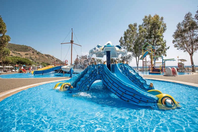 Aria Claros Beach & Spa Resort