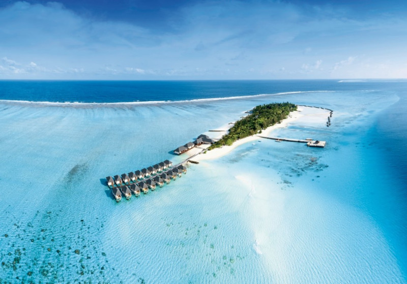 Summer Island Maldives ●●●●