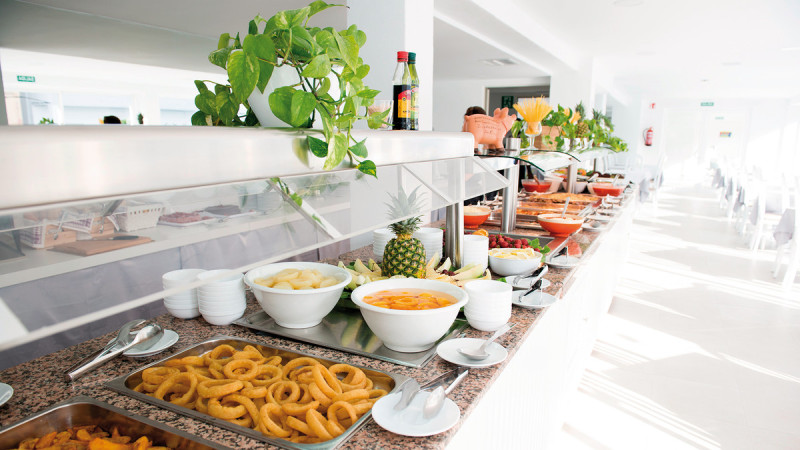 Chevy Hotel & Suites