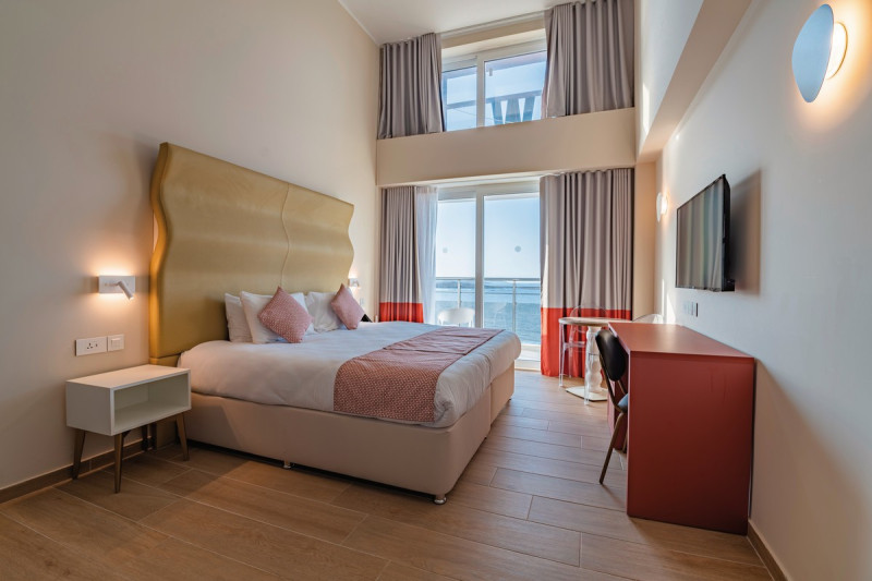 Seaview Hotel ●●●●