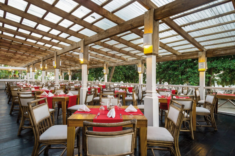 Coral Costa Caribe Beach Resort ●●●○