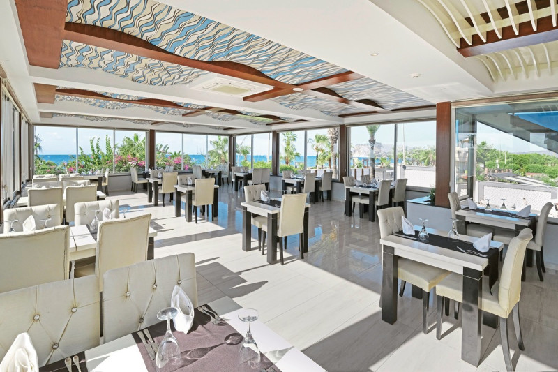 Kaila Beach Hotel ●●●●●