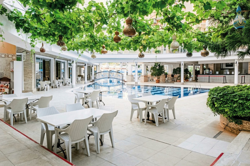 Tac Premier Hotel & Spa ●●●●