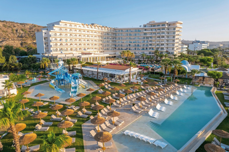 Pegasos Deluxe Beach Hotel ●●●●●
