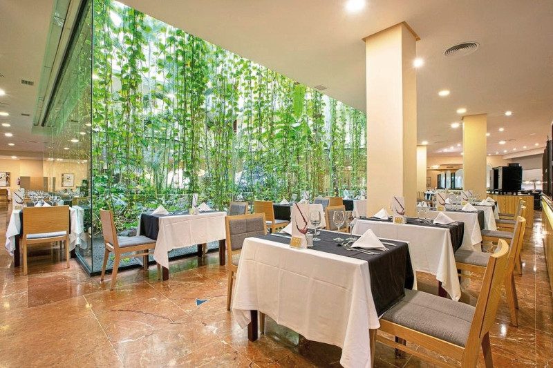 Hipotels Natura Palace