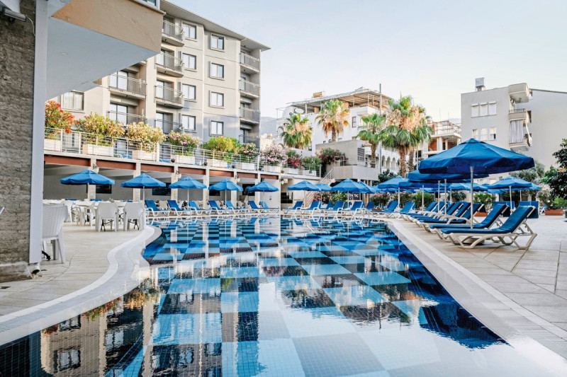 Tac Premier Hotel & Spa ●●●●