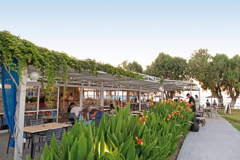 Costa Angela ●●●