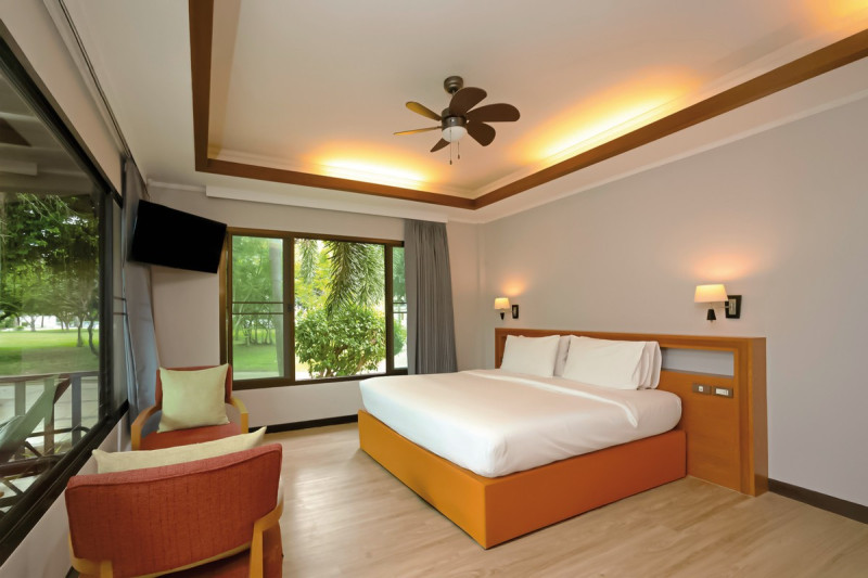 Pinnacle Grand Jomtien Resort & Beach Club ●●●○
