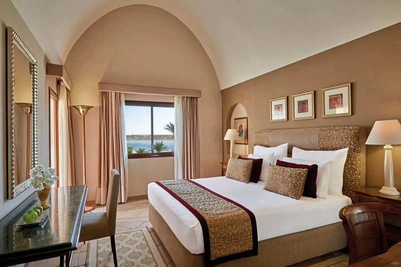 Wohnbeispiel Juniorsuite Pool-/ Garten-/ Meerblick