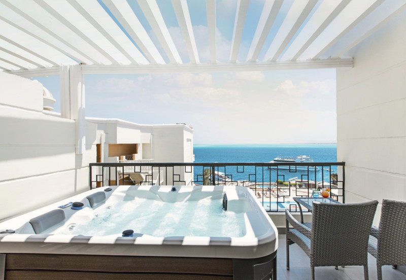 Beispiel Balkon Premium Jacuzzi Suite