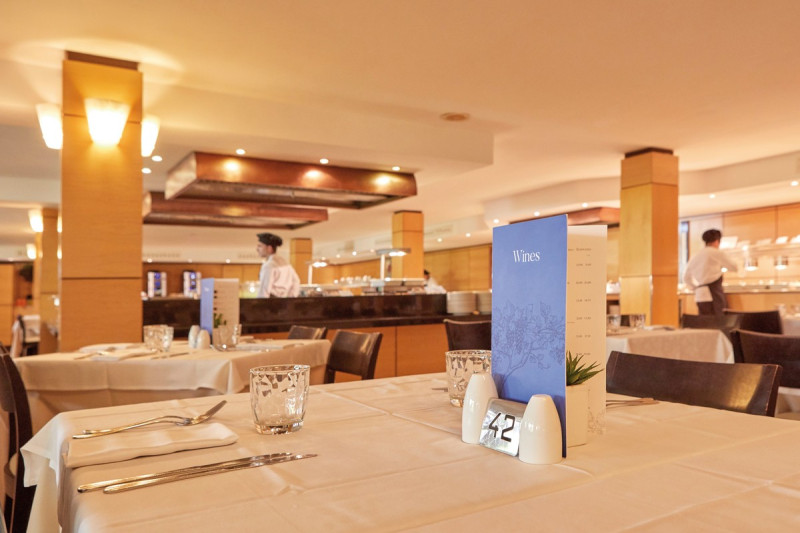 Zafiro Cala Mesquida ●●●●○