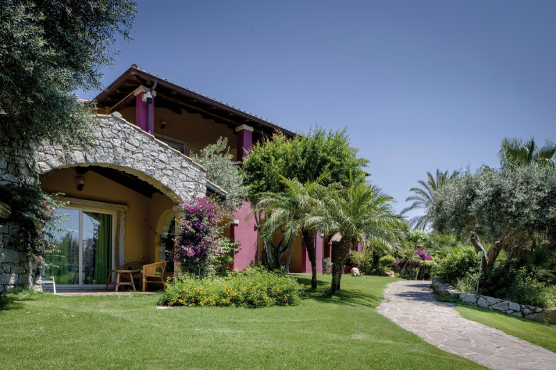 Cruccuris Resort ●●●●