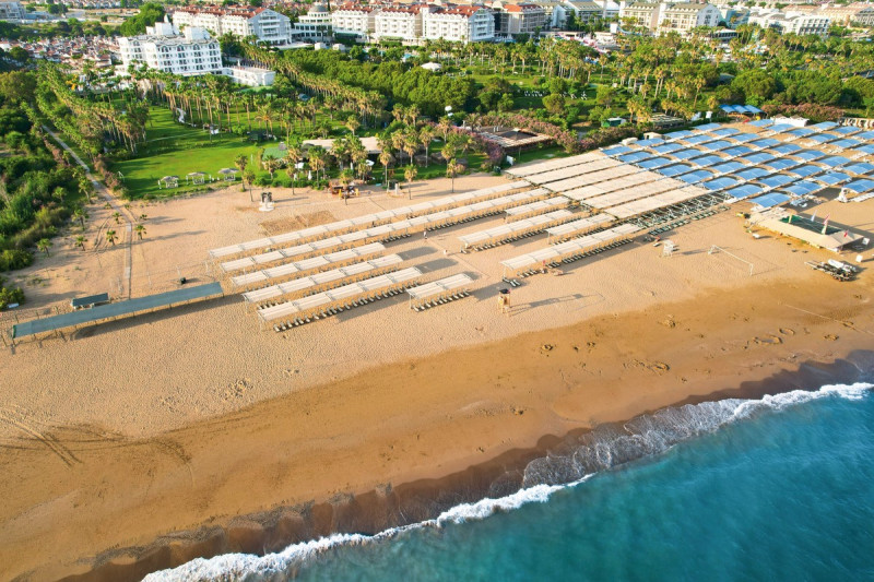 Royal Atlantis Beach