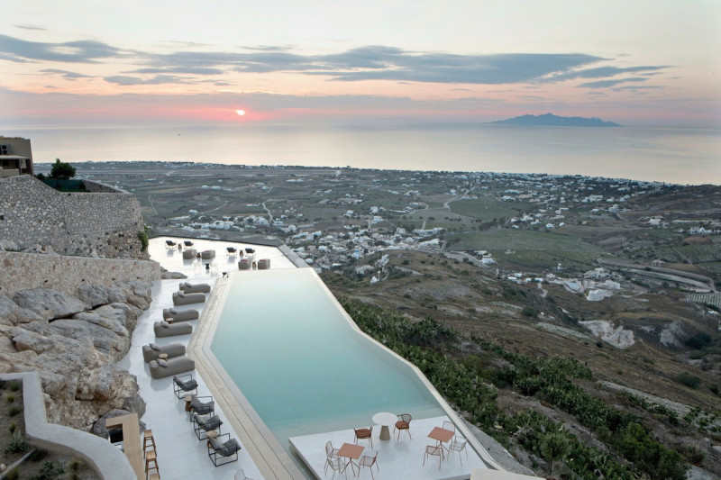 Elessa Hotel ●●●●●