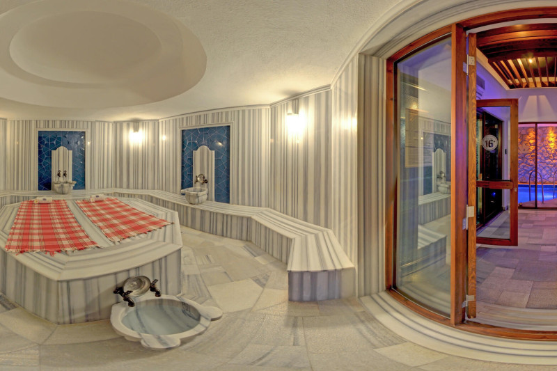 Montana Pine Resort Hotel & Spa