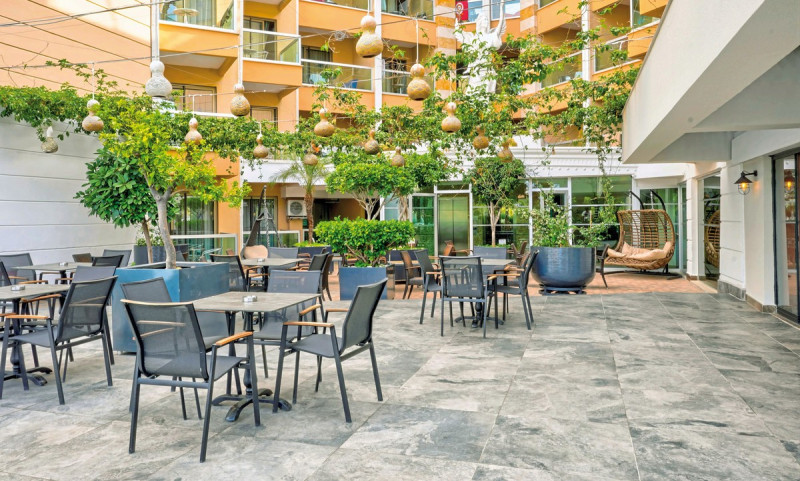 Tac Premier Hotel & Spa ●●●●