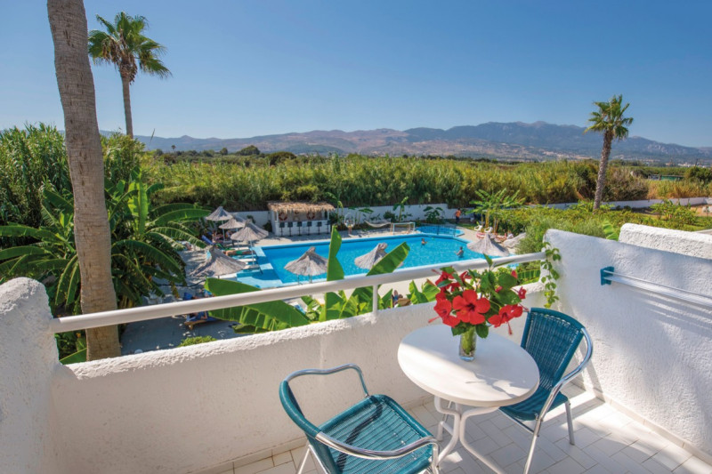 Costa Angela ●●●