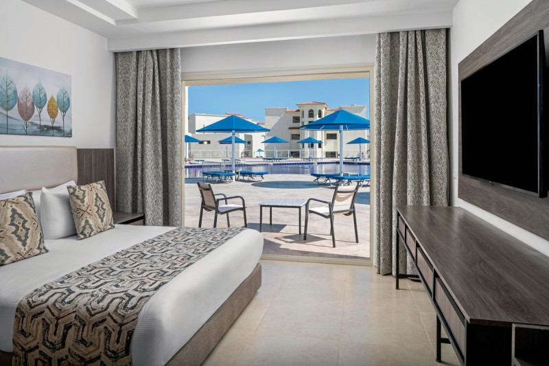 Wohnbeispiel Familienzimmer Poolblick