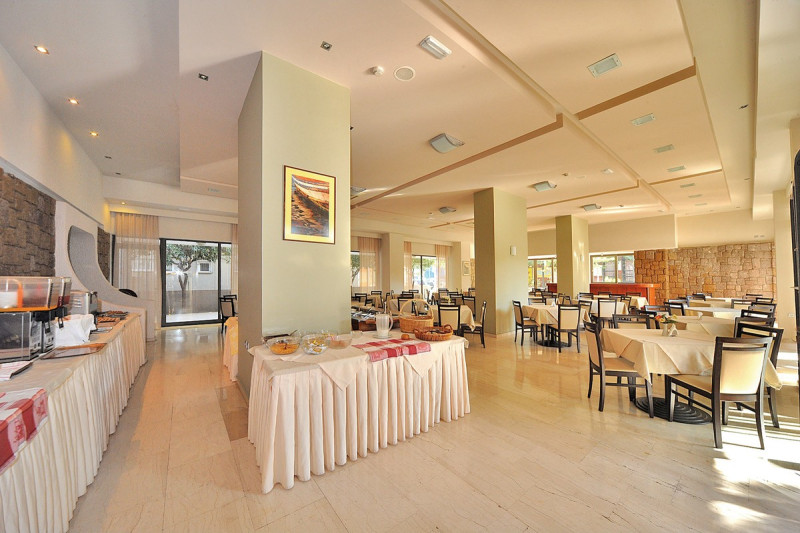 Saint Constantin Hotel ●●●