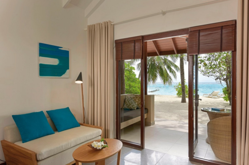 Summer Island Maldives ●●●●