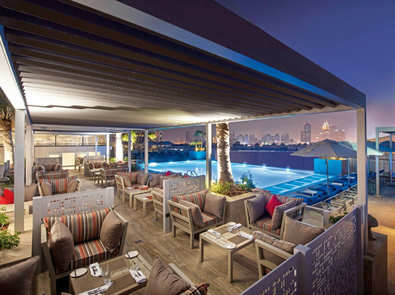 Grand Cosmopolitan Hotel