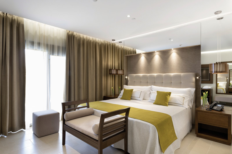 Wohnbeispiel Suite Premium Poolblick