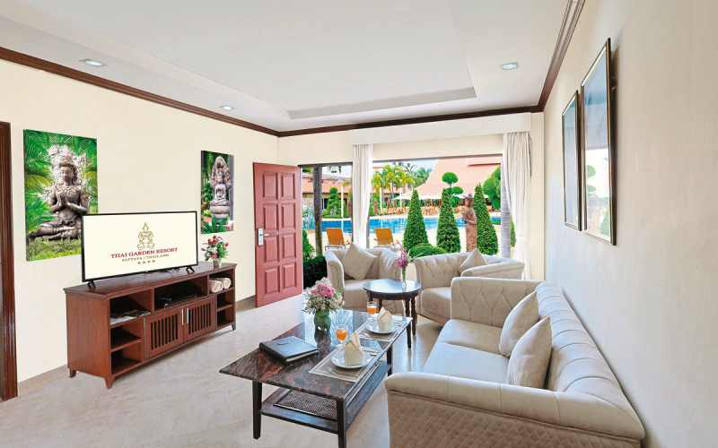 Wohnbeispiel One Bedroom Junior Suite Poolside