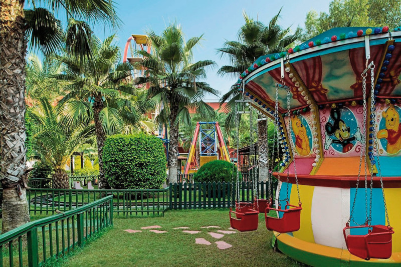 Delphin Palace