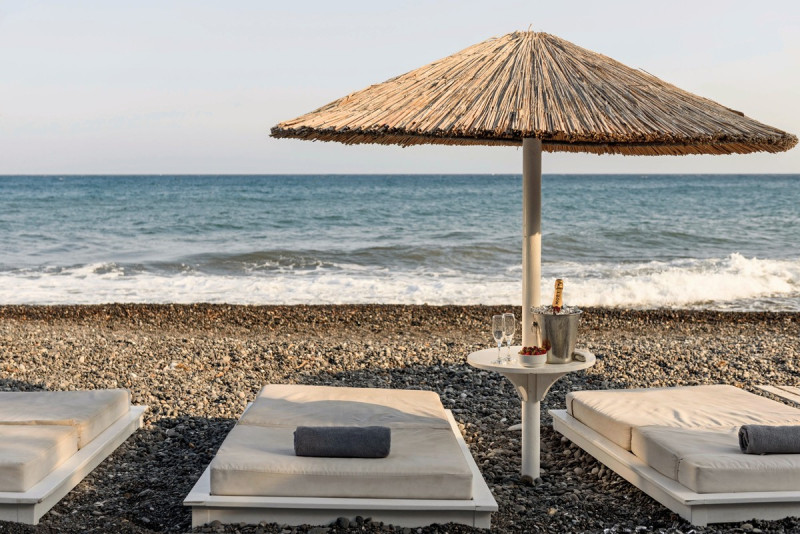 Alesahne Beach Hotel