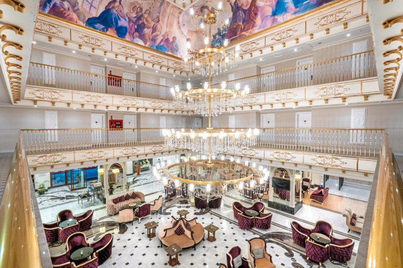 Orange Palace Hotel ●●●●○